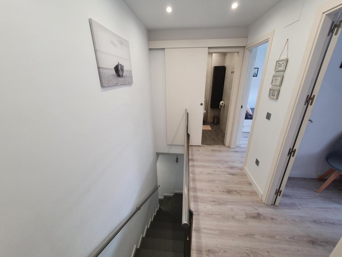 Moderno Duplex Comfort Roses Luaran gambar