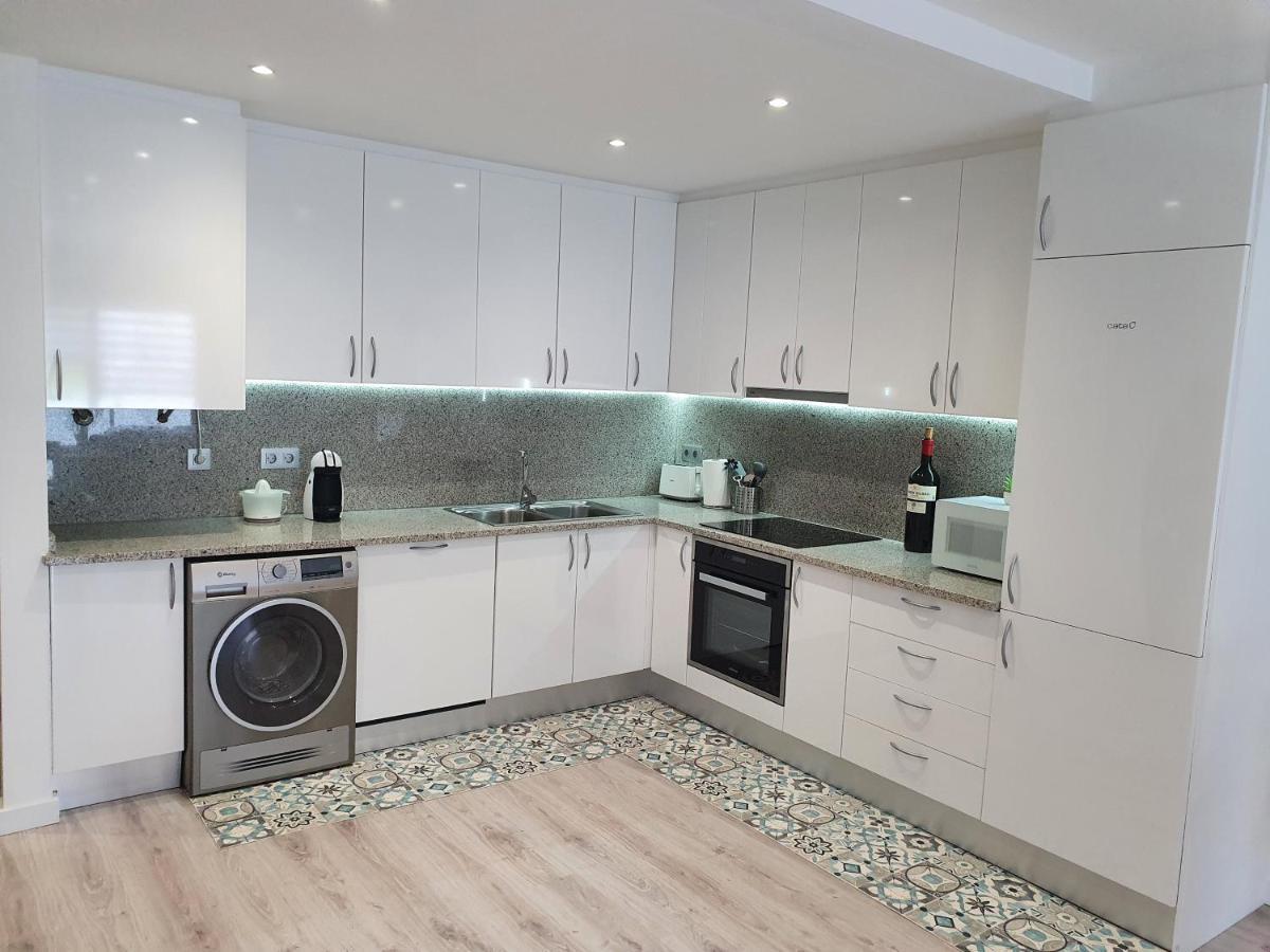 Moderno Duplex Comfort Roses Luaran gambar