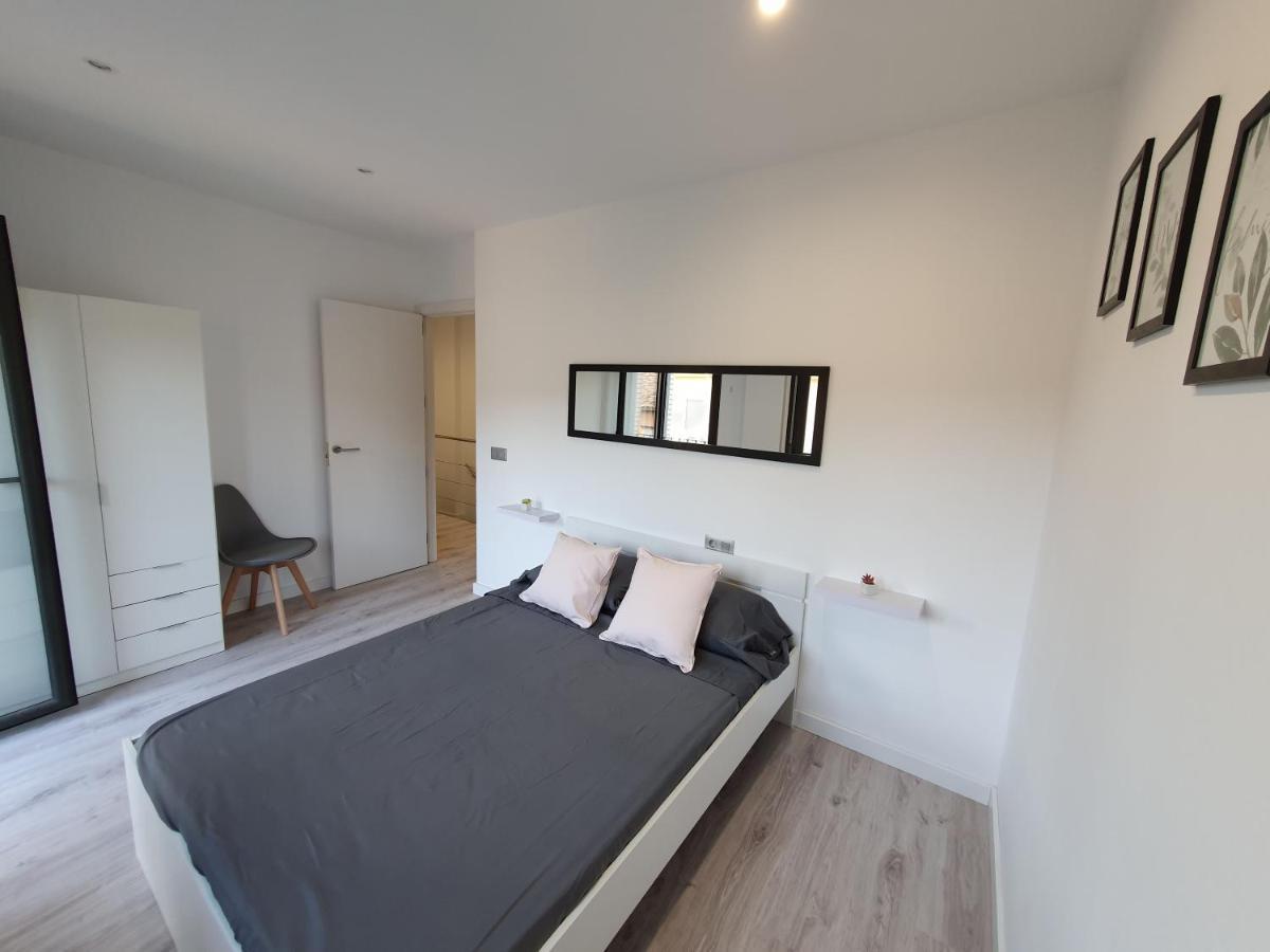 Moderno Duplex Comfort Roses Luaran gambar